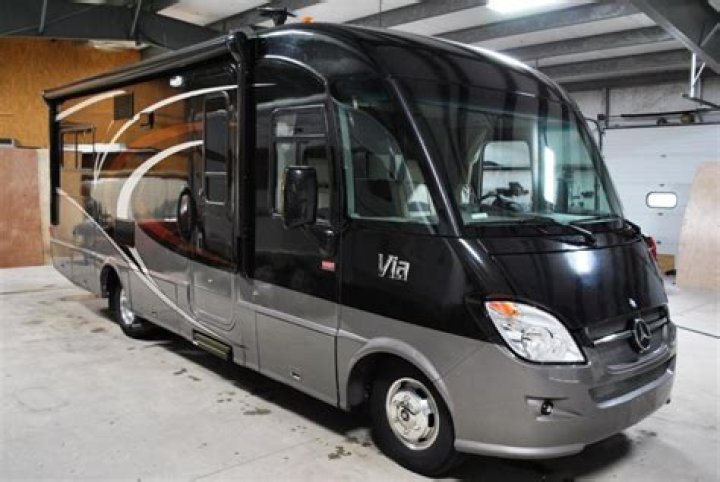How much is a 1989 Winnebago Chieftain worth?