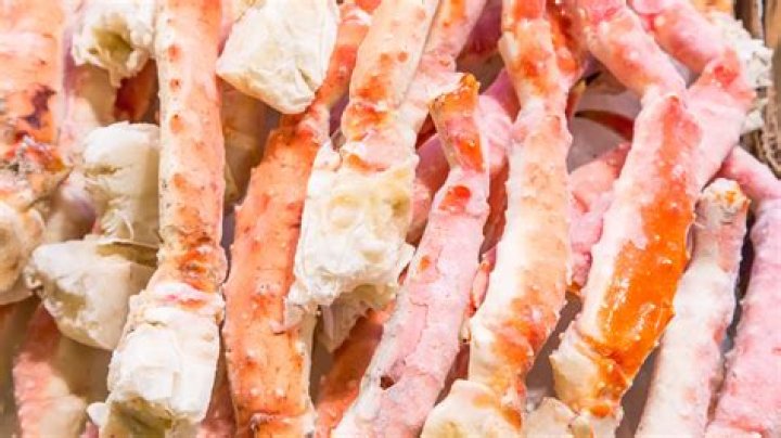 Should crab legs be frozen or thawed before steaming?